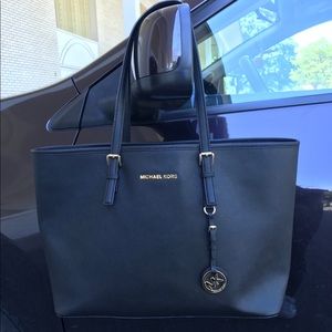 [Michael Kors] Jet Set Medium Leather Tote Bag